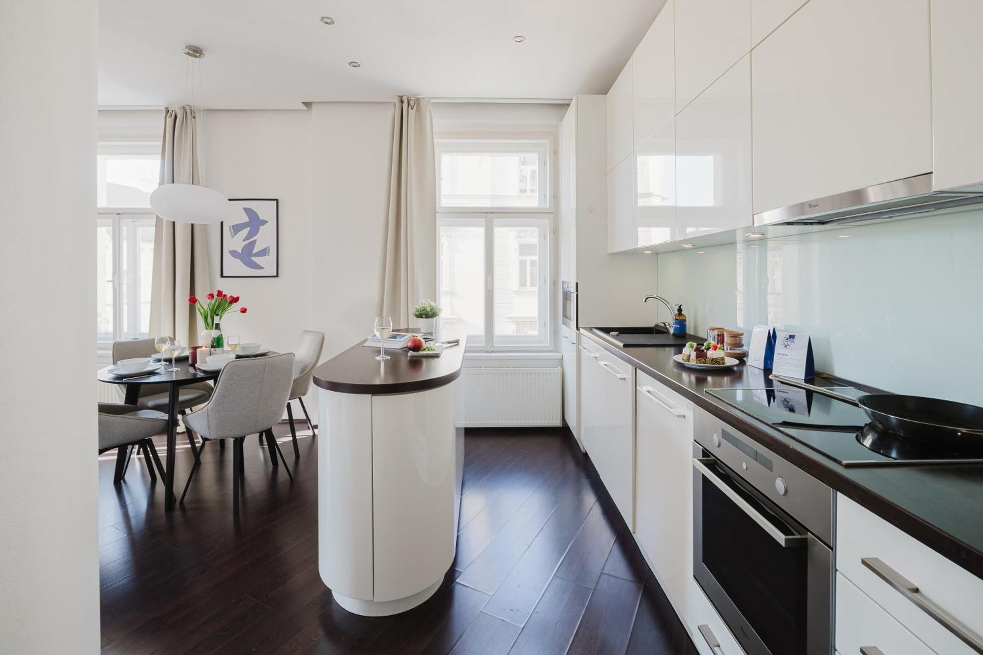 Prague Days - Stylish Apartment - Netflix - Hip District المظهر الخارجي الصورة